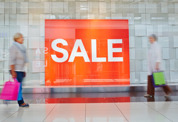 Large-format retail billboard installation, showcasing digital printing technology for immersive 3D advertising displays. 